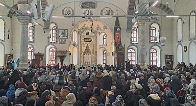 Kütahya'da bayanlara özel Kadir Gecesi programı