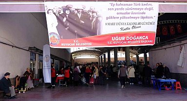 Kuyucak Belediyesi'nden kadınlara 8 Mart sürprizi