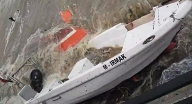 Lodos ve dalgaların vurduğu Gemlik'ten acil liman çağrısı