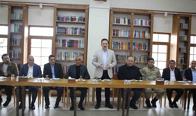 Malazgirt'te bayramlaşma töreni düzenlendi