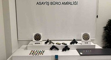 Maltepe'de uyuşturucu operasyonu: Manyetik kartlı zuladan yüklü miktarda para ve silah çıktı