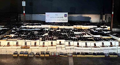 Manavgat'ta 25,5 milyonluk kaçak ürün operasyonu