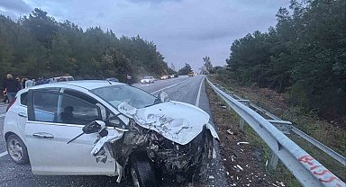 Manavgat'ta zincirleme kaza: 2 yaralı