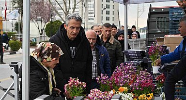 Manisa Büyükşehir Belediyesi, mezarlık ziyaretlerinde vatandaşların yanında oldu