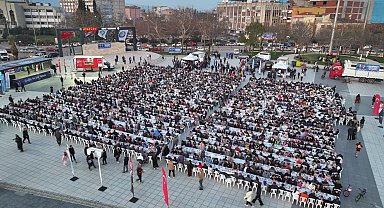 Manisa Büyükşehir'in 'İftar Sofrası' Salihli'de kuruldu