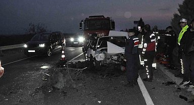 Manisa'da feci kaza: 2 ölü, 5 yaralı