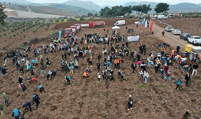 Manisa'da Orman Haftası'nda binlerce fidan toprakla buluştu