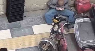 Mardin'de dilencinin para saydığı anlar kamerada