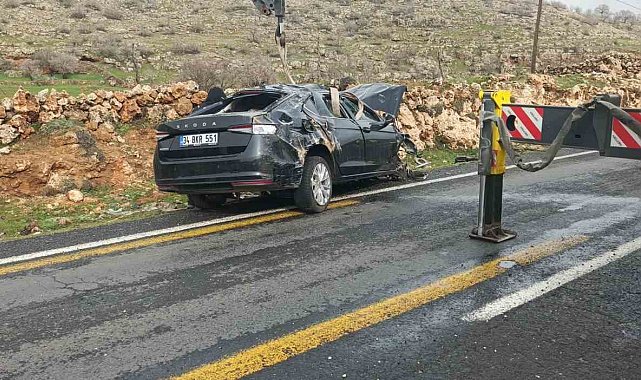 Mardin'de kontrolden çıkan otomobil takla attı: 3 yaralı