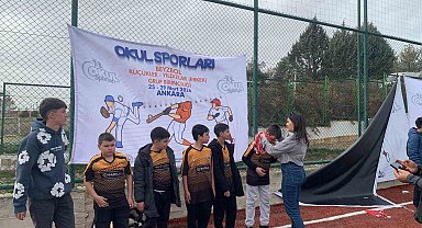 Maver Kemal Arsoy Ortaokulu beyzbol takımından büyük başarı