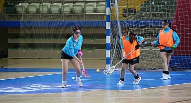 Menteşe'de Lakros rüzgarı