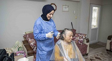 Mersin Büyükşehir Belediyesinden yaşlılara bayram desteği