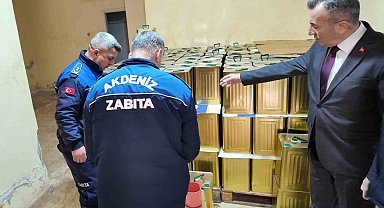 Mersin'de 4,5 ton sahte zeytinyağı ele geçirildi