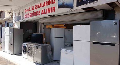 Mersin'de bir esnaf, yardım etmek istediği genç tarafından soyuldu