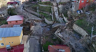 Mersin'deki heyelan bölgesi havadan görüntülendi
