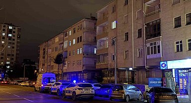 Mezarlık ziyareti dönüşü eşini evde ölü buldu