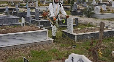 Mezarlıkların bakımları tamamlandı