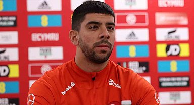 Mili futbolcu Cenk Özkacar Dünya Kupası'ndan emin