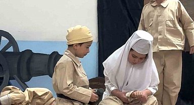 Minik yürekler, Çanakkale ruhunu sahneye taşıdı