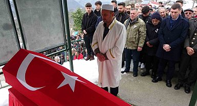 Motosiklet kazasında hayatını kaybeden astsubay, Ordu'da toprağa verildi