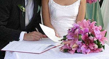 Muğla'da ilk evlenme yaşı giderek yükseliyor