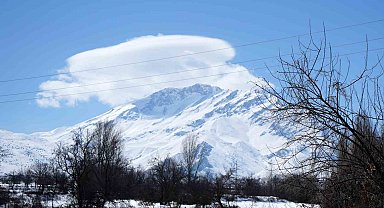 Munzur Dağı'nda mercek bulutu oluştu
