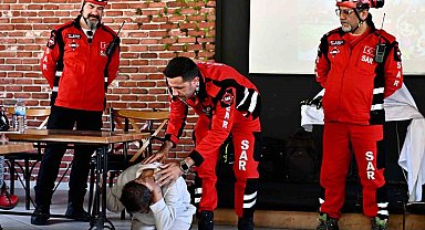 Muratpaşa Belediyesi'nden özel bireylere afet farkındalık eğitimi