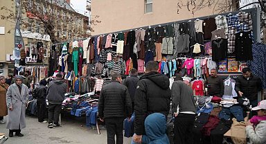 Muş'ta bayram pazarında arefe yoğunluğu