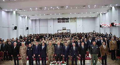 Muş'ta İstiklal Marşı'nın Kabulü ve Mehmet Akif Ersoy'u Anma Günü