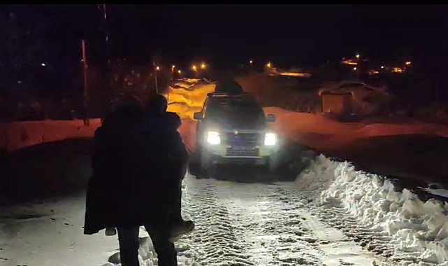 Muş'ta kapanan köy yolu şeker hastası için açıldı