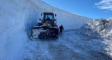 Muş'ta kapanan tüm köy yolları ulaşıma açıldı