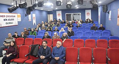 Muş'ta "Çocukla Etkili İletişim" eğitimi verildi