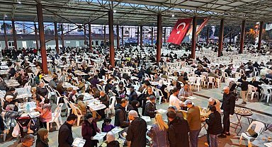 Nazilli Belediyesi Turan Mahallesi'nde gönül sofrası kurdu