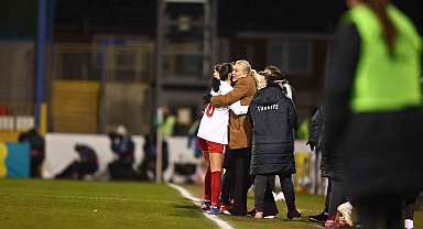 Necla Kıragası: "Türk kadını, neler yapabileceğini bir kez daha gösterdi"