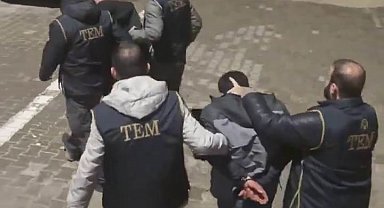 Nevruz'da teröristlerin fotoğraflarını taşıyan 6 kişi gözaltına alındı