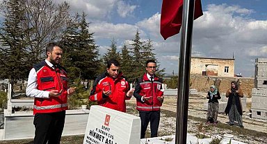 Niğde'de şehit kabirlerine anlamlı ziyaret