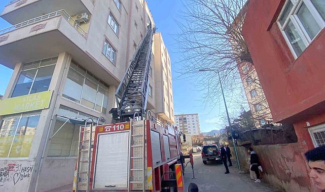 Ocakta unutulan yemek paniğe neden oldu