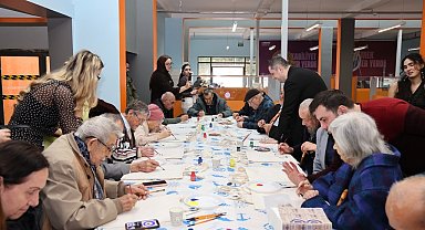 Öğrenciler ve huzurevi sakinleri kuşaklar arası etkileşime dikkat çekti