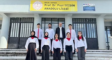 Öğretmen ve öğrencilerden anlamlı 'Çanakkale Zaferi' klibi