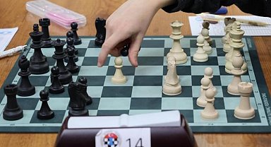 Okul Spor Faaliyetleri Satranç Küçükler İl Birinciliği Bilecik'te devam ediyor