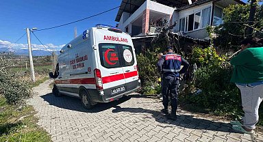 Önce karısını, sonra kendini vurdu