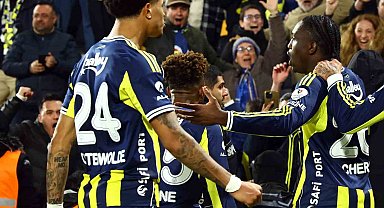 Oosterwolde, Fenerbahçe'de 100. maçına çıktı