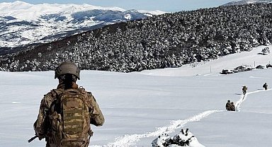 Ordu'da jandarmadan çığda arama kurtarma tatbikatı