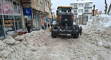 Ordu'da kar ve buzlanma nedeniyle 2 ilçede eğitime ara verildi
