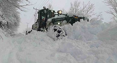 Ordu'nun yükseklerinde kar kalınlığı 2 metreye ulaştı