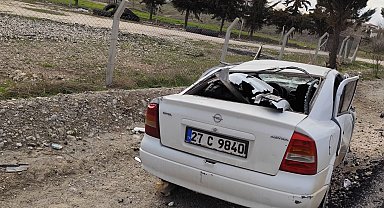 Otomobil şarampole yuvarlandı: 3 yaralı