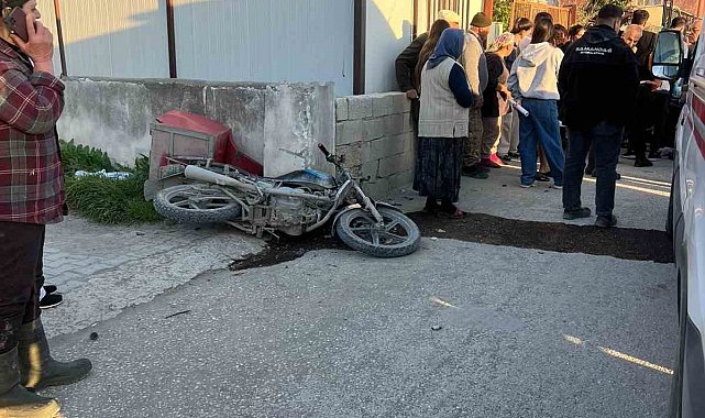 Otomobille çarpışan motosikletli ağır yaralandı