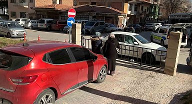 Otoparkta sürücüleri mahsur bıraktı, gelince de "Bilemedim ki" dedi