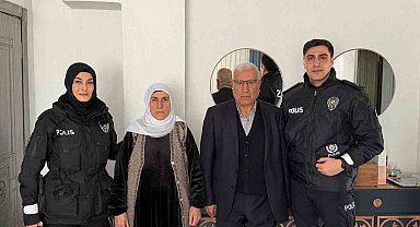 Özalp ilçesinde şehit ailelerine bayram ziyareti