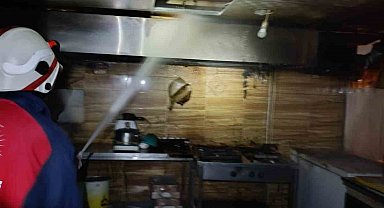 Özalp'ta iş yeri yangını